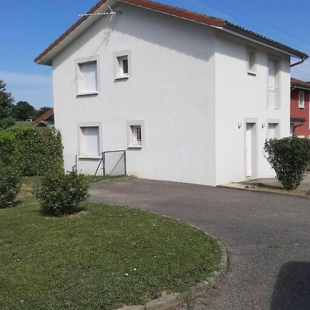 Gite L'Etape Pirajoux Exterior photo